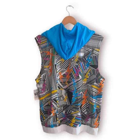 ● NWT Hot Topic | Workout Sleeveless Hoddie - Picture 4 of 12